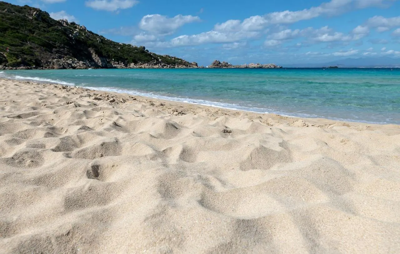 Glorious Residence Le Pavoncelle One Bedroom Sleeps Four Child Num1450 Santa Teresa di Gallura