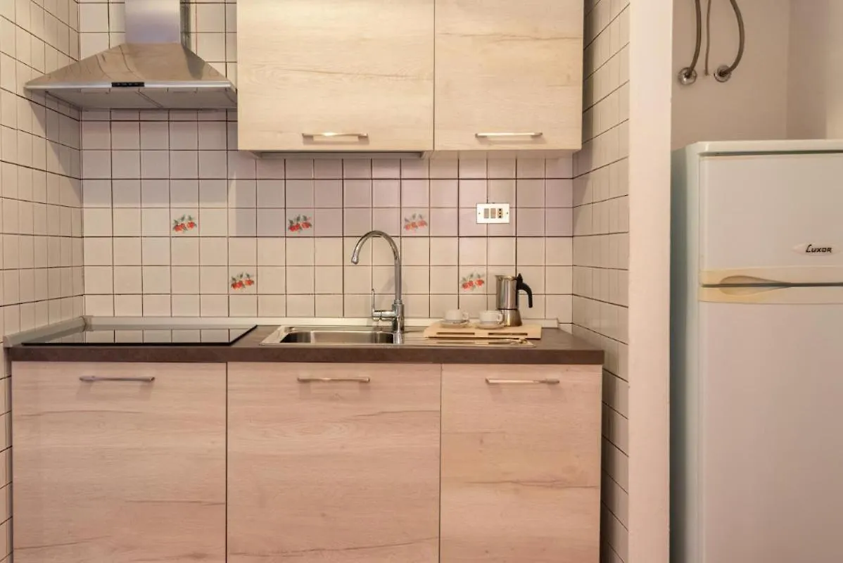 Appartamento Glorious Residence Le Pavoncelle One Bedroom Sleeps Four Child Num1450 Santa Teresa di Gallura