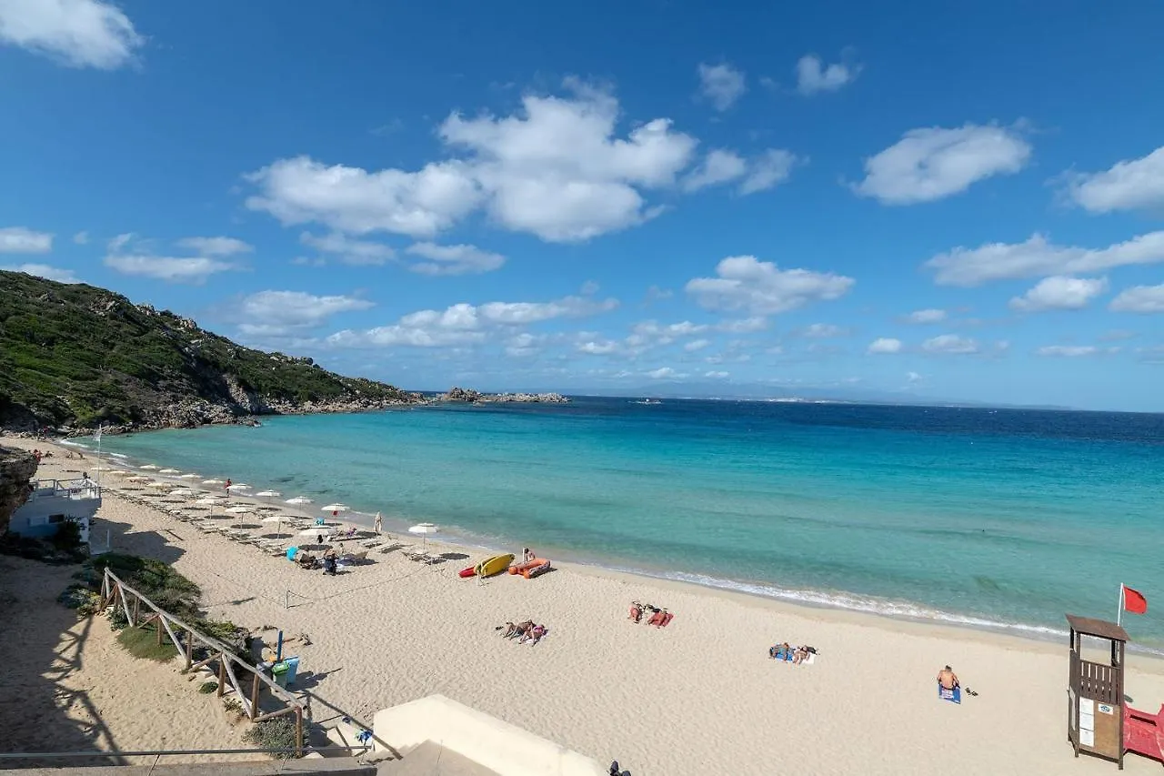Apartment Glorious Residence Le Pavoncelle One Bedroom Sleeps Four Child Num1450 Santa Teresa Gallura Italy