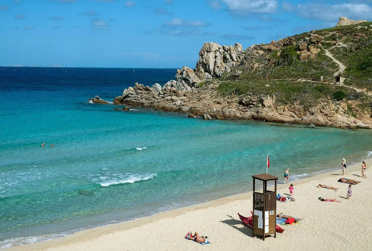 Glorious Residence Le Pavoncelle One Bedroom Sleeps Four Child Num1450 Santa Teresa Gallura